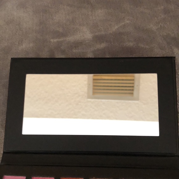 NWT ๐ KAB Day + Night Eyeshadow Palette - Picture 11 of 16